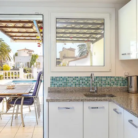 V024 - Ebre Villa