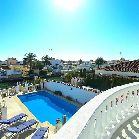 V024 - Ebre Villa Empuriabrava