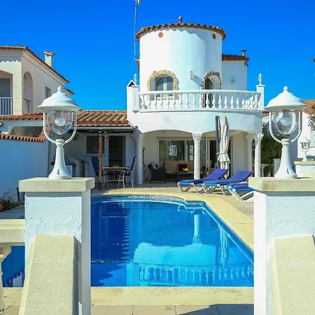 V024 - Ebre Villa Empuriabrava