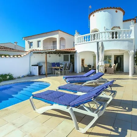 V024 - Ebre Villa *