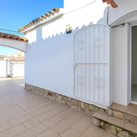 V024 - Ebre * Empuriabrava