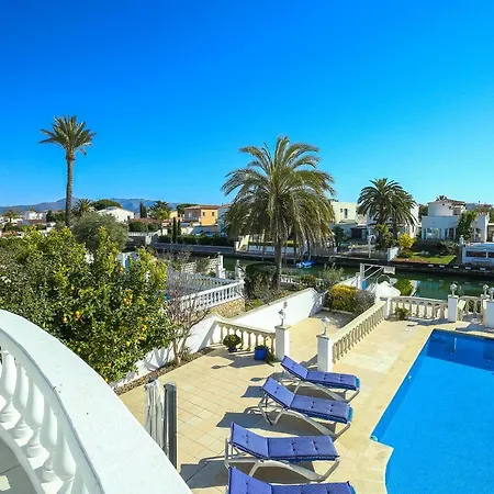 V024 - Ebre Villa Empuriabrava